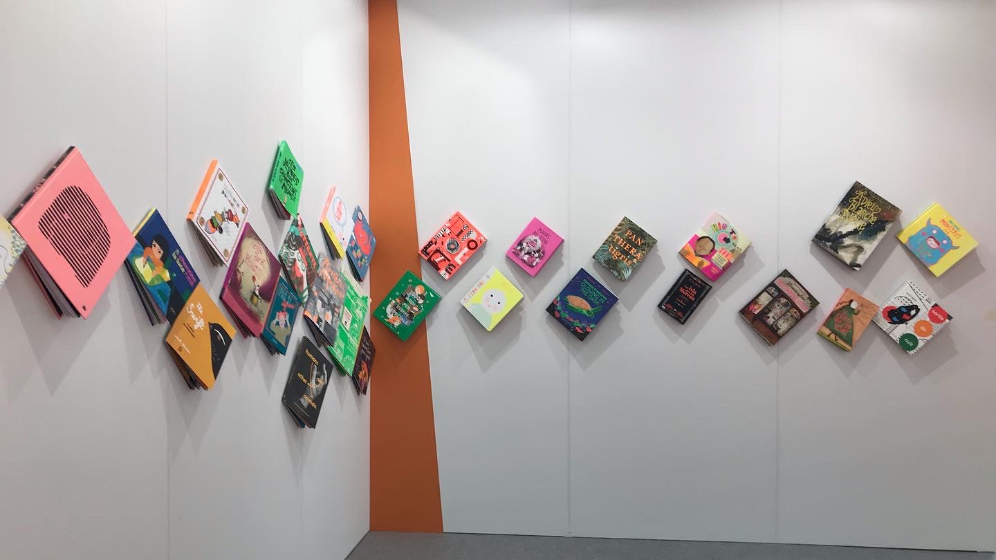 特色印刷の絵本